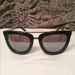 Black and Silver Sunglasses (🎉BOGO Sale)